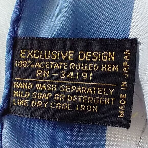 Vintage 1970s Hand Rolled Scarf Wrap Japan Acetate - Picture 10 of 12